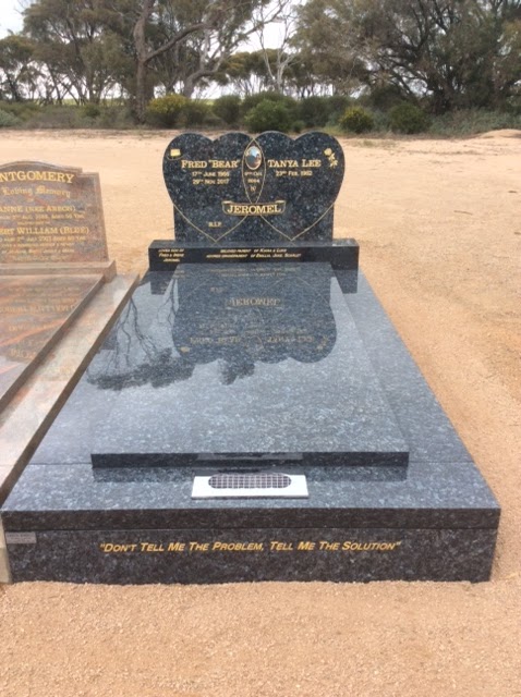 Goerecke Memorials | store | 6 Blanche Terrace, Moonta SA 5558, Australia | 0888252117 OR +61 8 8825 2117