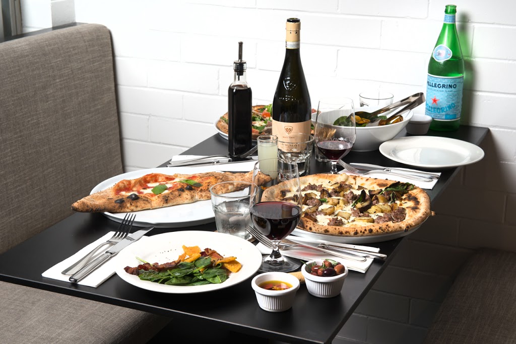 Pizzeria Violetta | meal takeaway | 10 Wongabel St, Kenmore QLD 4069, Australia | 0401579199 OR +61 401 579 199