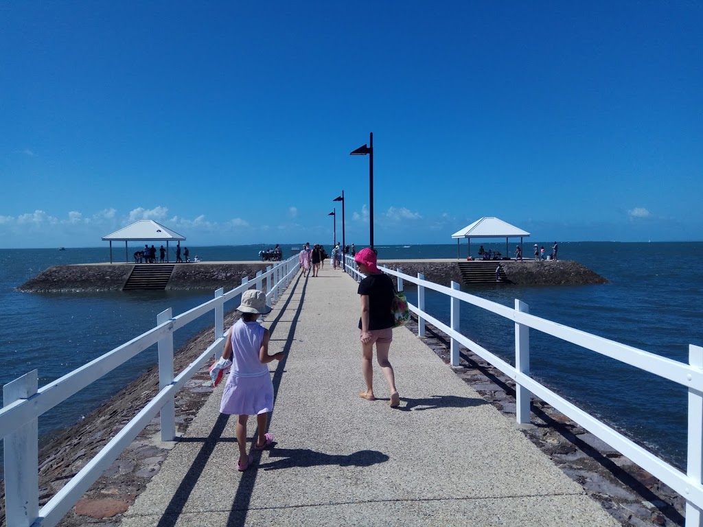 W.Poole Playground | 119 Wynnum Esplanade, Wynnum QLD 4178, Australia | Phone: (07) 3403 8888