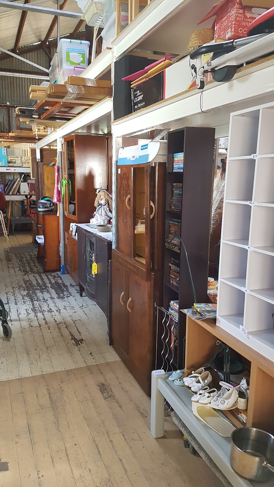 Laidley Secondhand Shop | 10 William St, Laidley QLD 4341, Australia | Phone: 0401 911 533