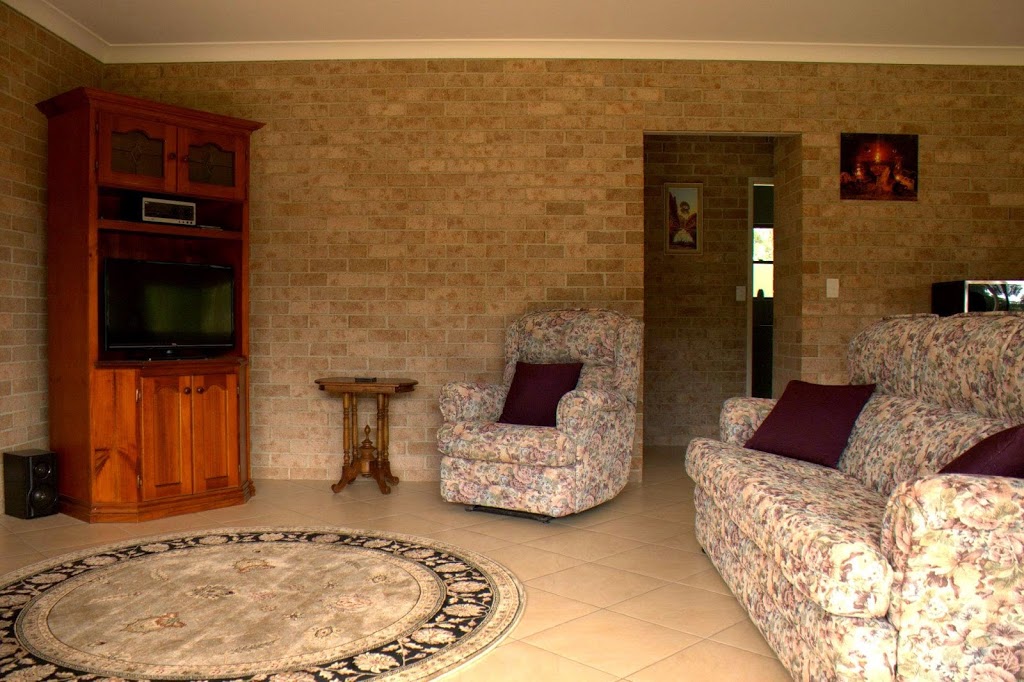 Holiday Retreat | 1 Holloways Rd, Sandy Beach NSW 2456, Australia | Phone: 0420 349 823