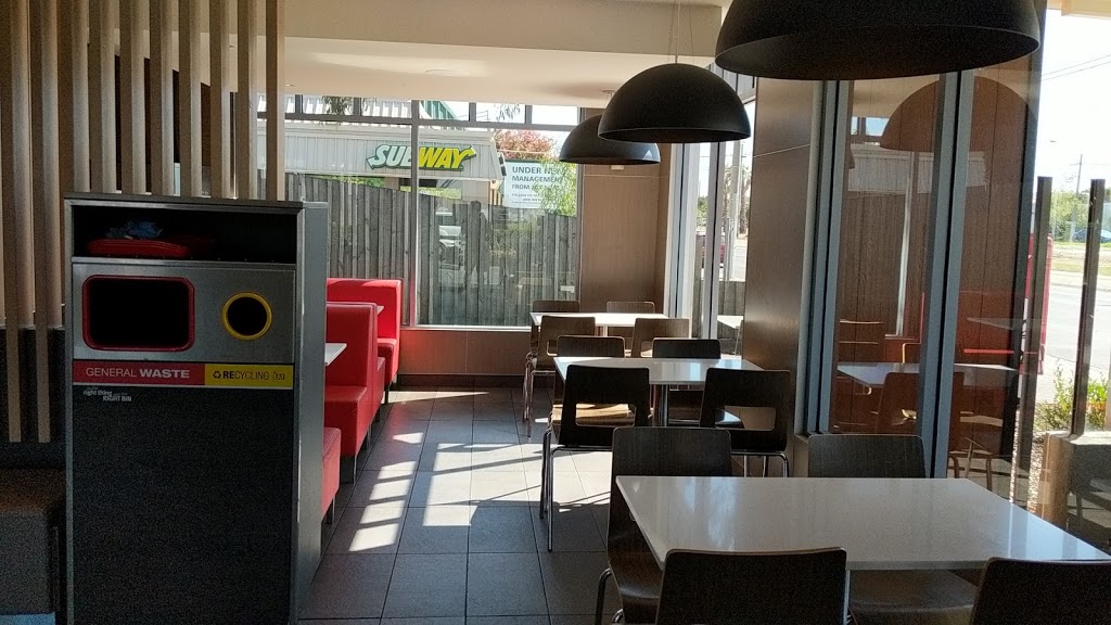 KFC Thornbury | 379 St Georges Rd, Thornbury VIC 3071, Australia | Phone: (03) 9484 5607