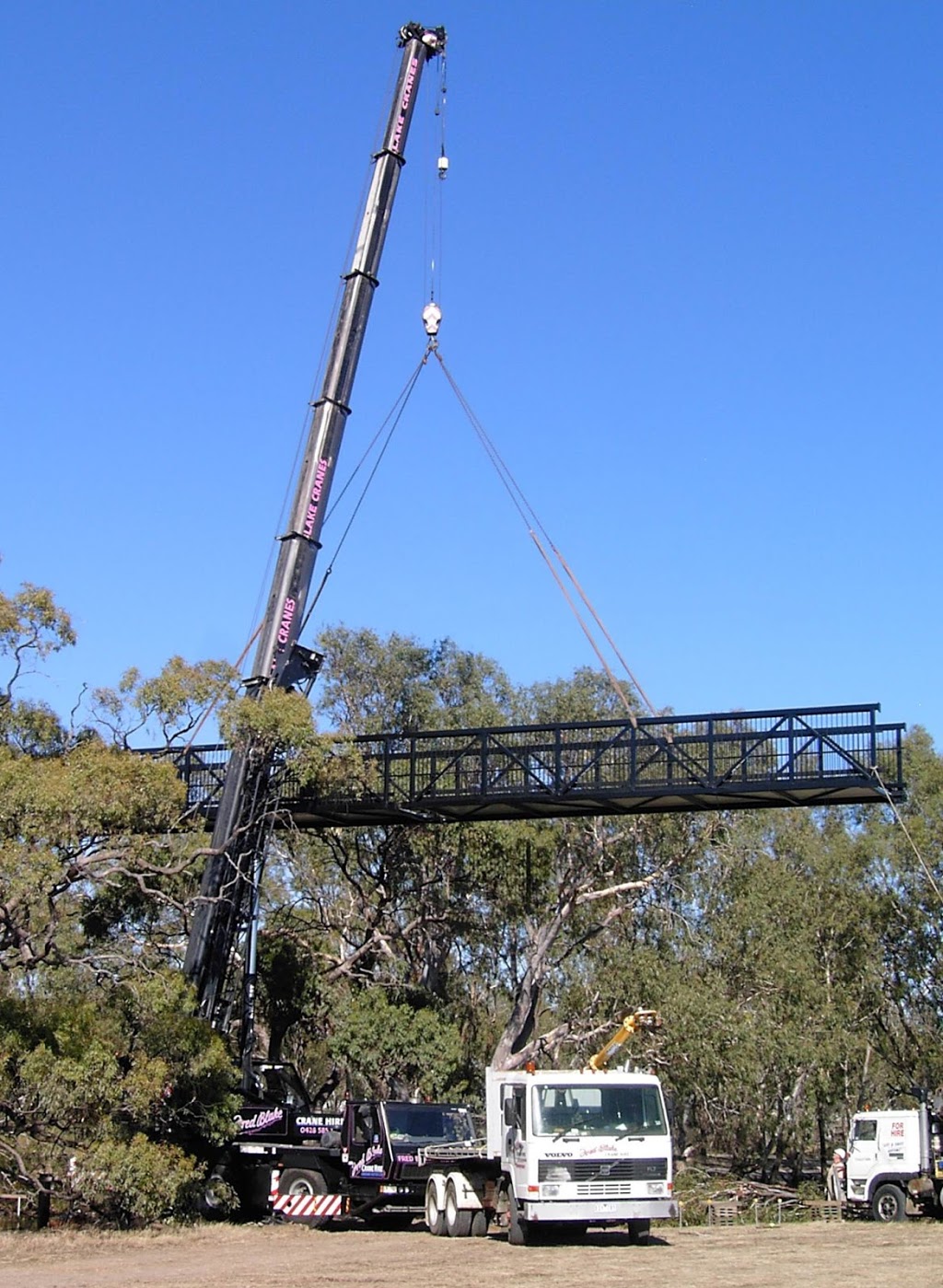 Fred Blake Crane Hire | 6 Ballinger St, Horsham VIC 3400, Australia | Phone: 0428 585 229