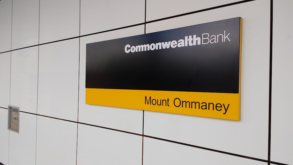 Commonwealth Bank Mount Ommaney Branch | bank | 171 Dandenong Rd Shop U6B, Centenary Shopping Centre, Mount Ommaney QLD 4074, Australia | 0733380406 OR +61 7 3338 0406