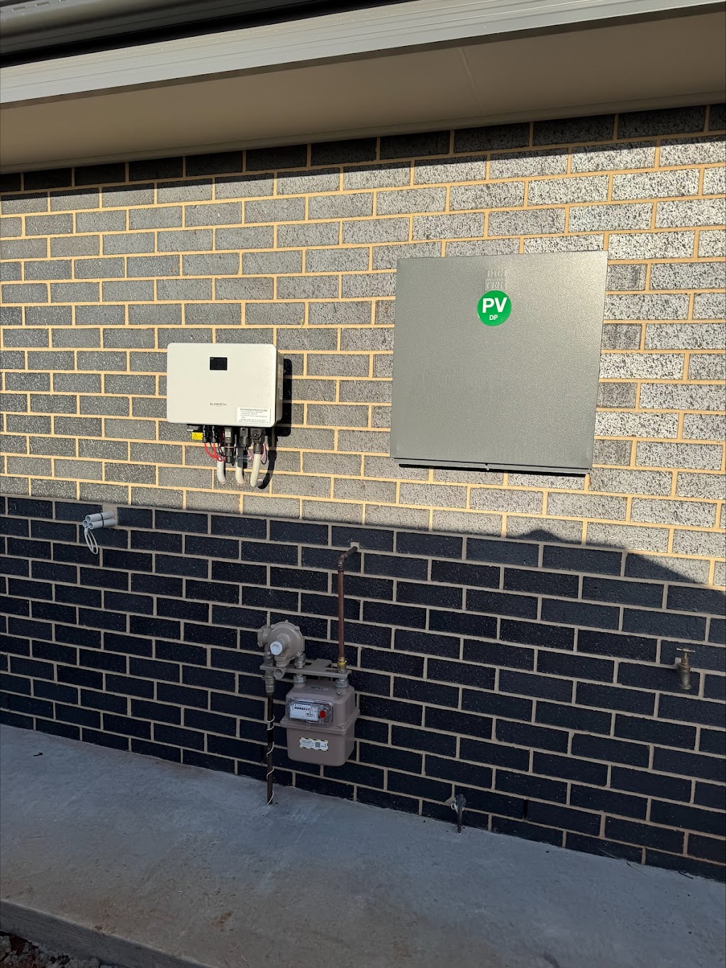 Dave Dunbar Electrical and Solar | 118 Mallinson Rd, Lake Wyangan NSW 2680, Australia | Phone: 0428 536 749