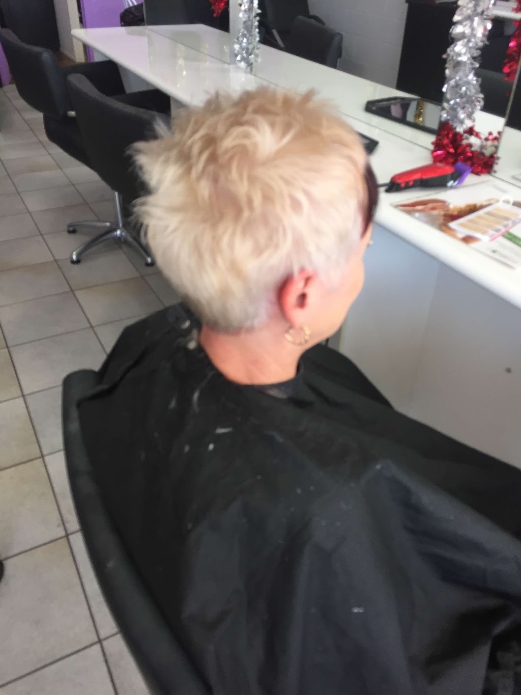 Walkerston Hair & Beauty | hair care | 5/9 Dutton St, Walkerston QLD 4751, Australia | 0749592778 OR +61 7 4959 2778