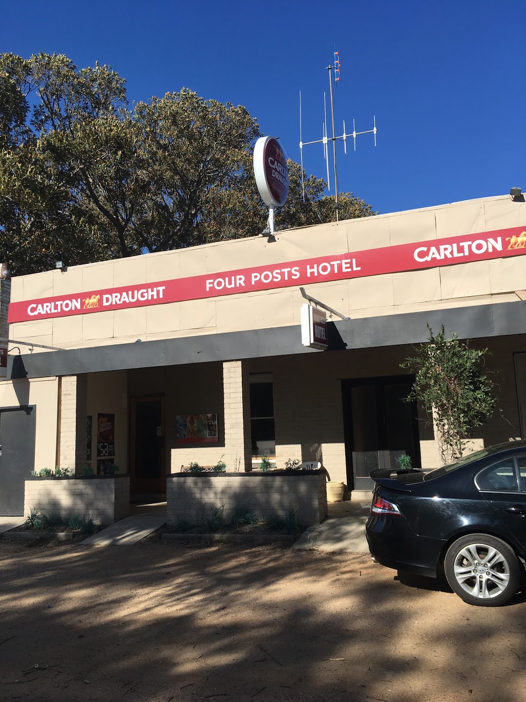 Four Posts Hotel | meal takeaway | 6696 Loddon Valley Hwy, Jarklin VIC 3517, Australia | 0354379241 OR +61 3 5437 9241