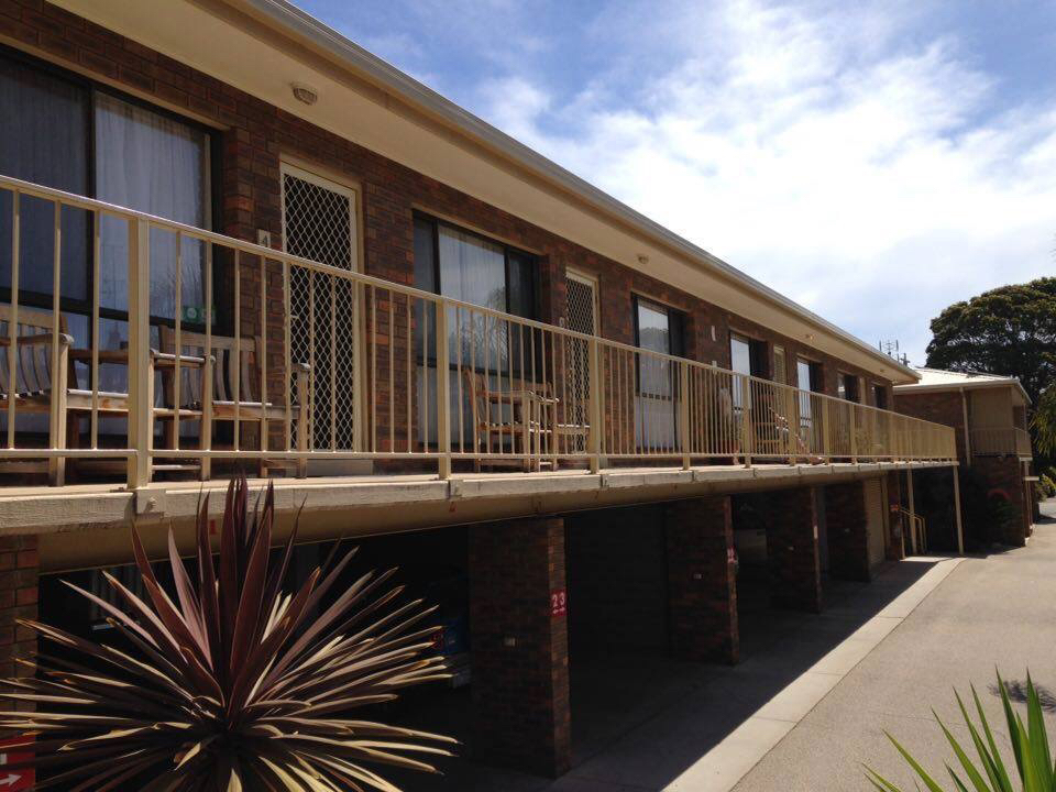 Allambi Holiday Apartments | 34 Carpenter St, Lakes Entrance VIC 3909, Australia | Phone: (03) 5155 1199