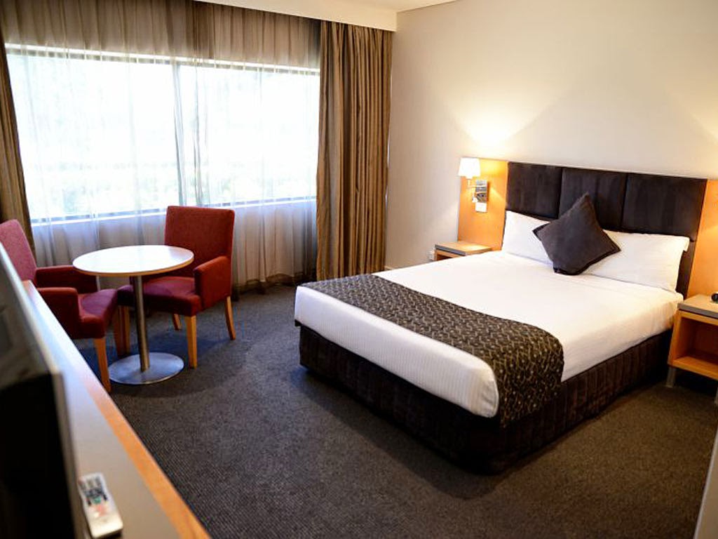 Mercure Penrith | lodging | Mulgoa Rd, Penrith NSW 2750, Australia | 0247217700 OR +61 2 4721 7700