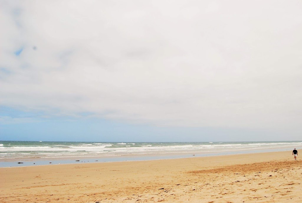 Point Impossible Beach | natural feature | Point Impossible Beach, 425 The Esplanade, Torquay VIC 3228, Australia | 1300614219 OR +61 1300 614 219