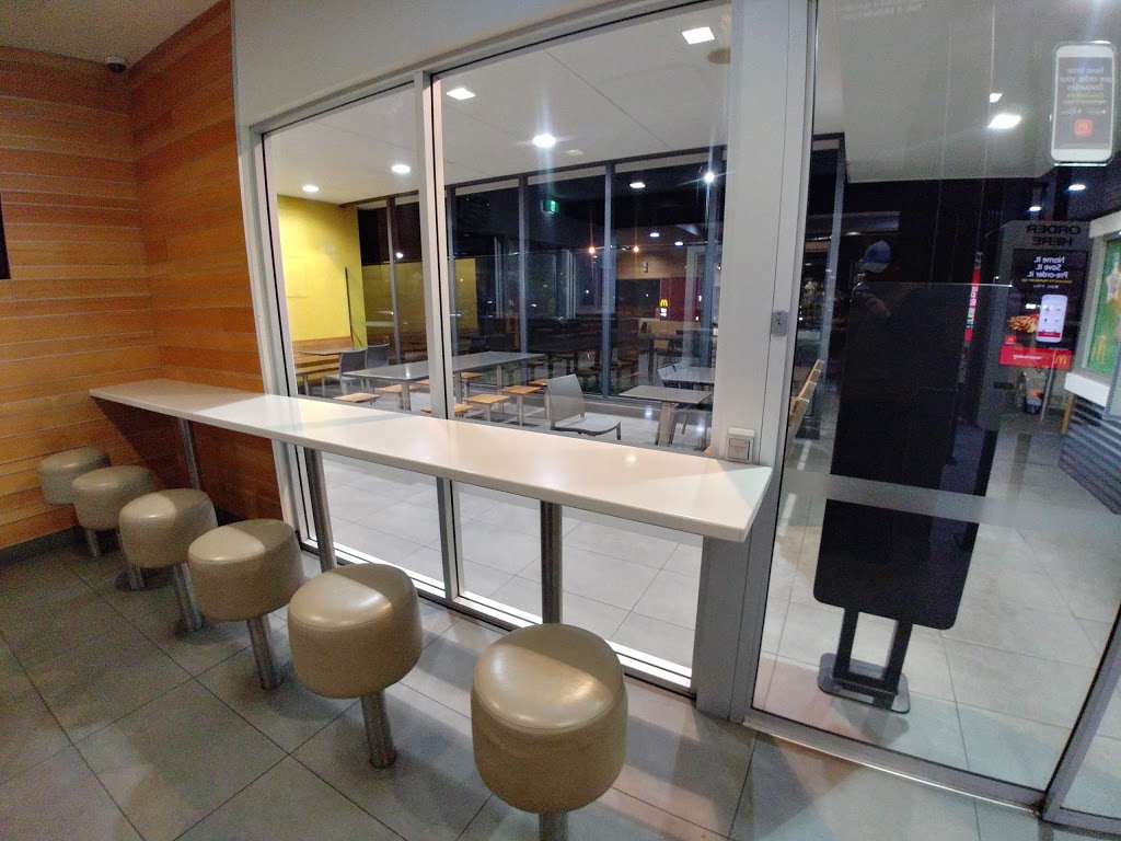 McDonalds Shepparton North | meal takeaway | 169-175 Numurkah Rd, Shepparton VIC 3630, Australia | 0358224810 OR +61 3 5822 4810