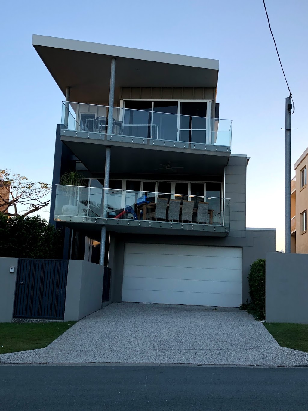 Halo Window Cleaning | 26 Sailfish Dr, Mountain Creek QLD 4557, Australia | Phone: 0414 225 438