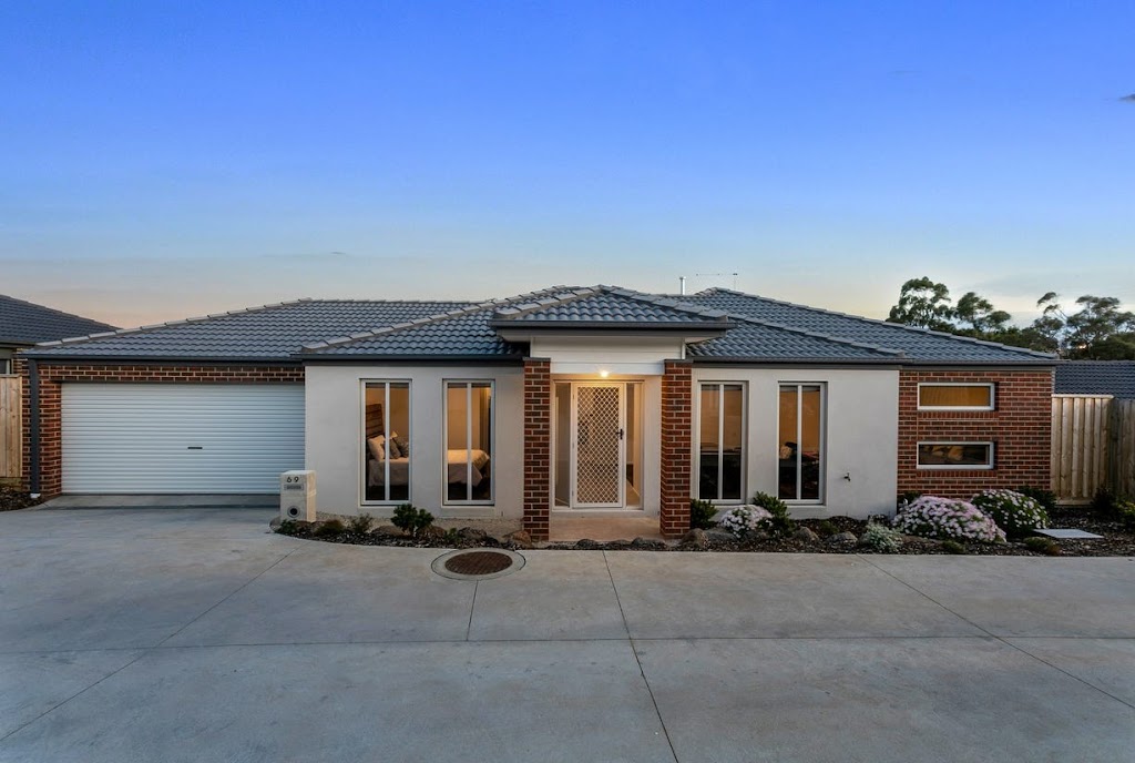 Parks on Ahern – Madison Builders Group | 90-96 Ahern Rd, Pakenham VIC 3810, Australia | Phone: 0414 500 270