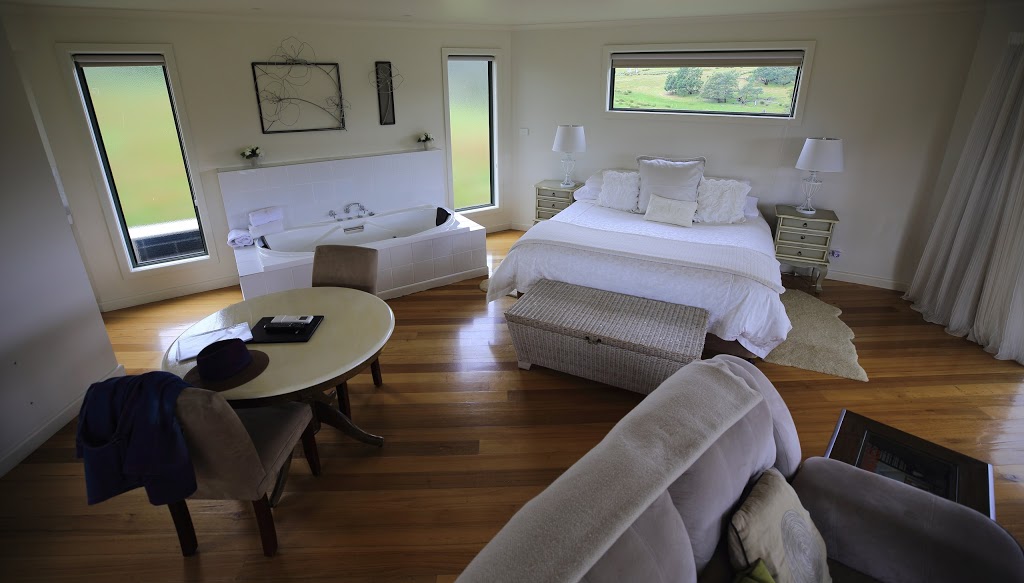 Curringa Farm | lodging | 5831 Lyell Hwy, Hamilton TAS 7140, Australia | 0418863337 OR +61 418 863 337