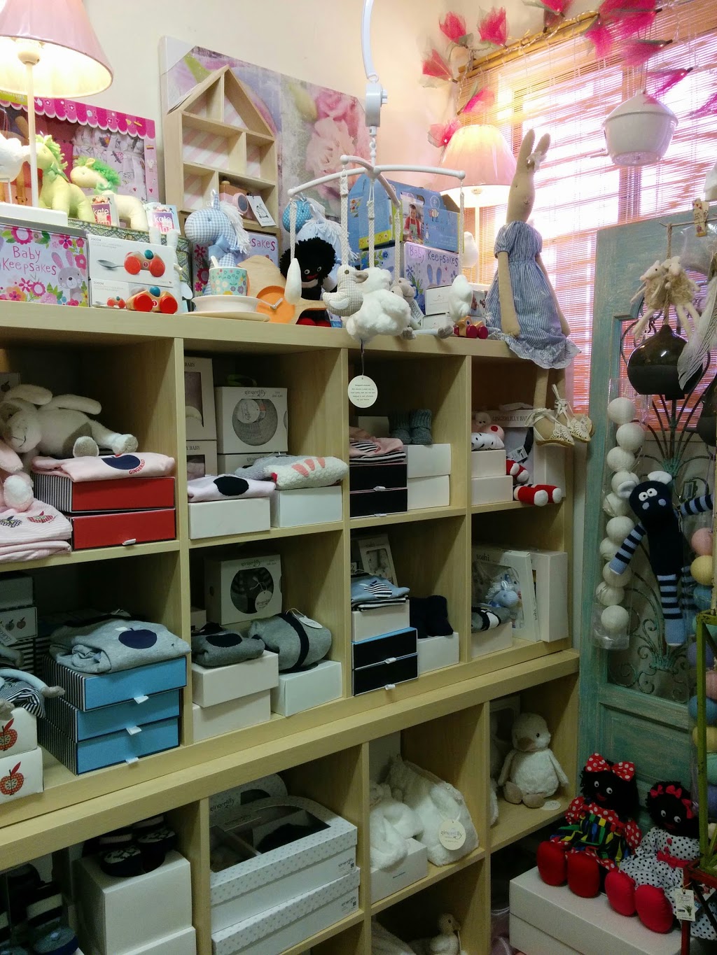Rosemary & Thyme Boutique Garden & Gifts | 18A Adelaide Cres, Mount Clarence WA 6330, Australia | Phone: (08) 9847 4552