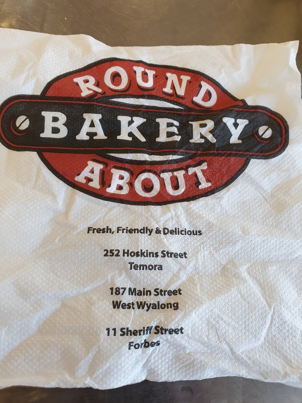 Roundabout Bakery | bakery | Court St, Forbes NSW 2871, Australia | 0268523257 OR +61 2 6852 3257