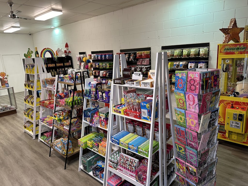 Eildon Candy Claw | 11a Main St, Eildon VIC 3713, Australia | Phone: 0422 874 285