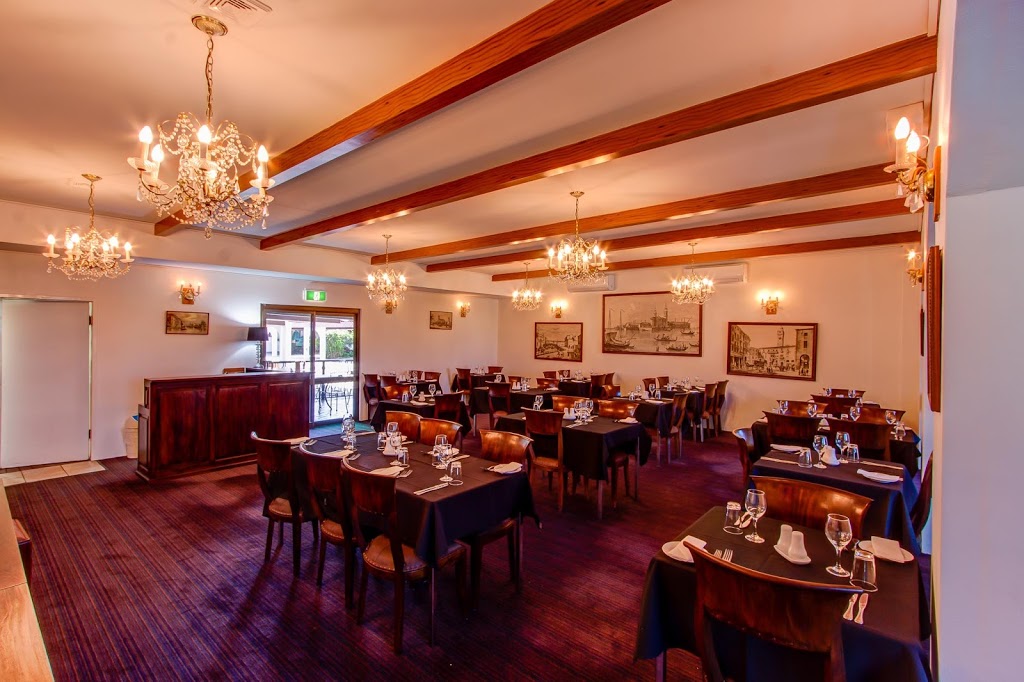 Marco Polo Motel & Rialto Restaurant | restaurant | 46 Nebo Rd, West Mackay QLD 4740, Australia | 0749512700 OR +61 7 4951 2700