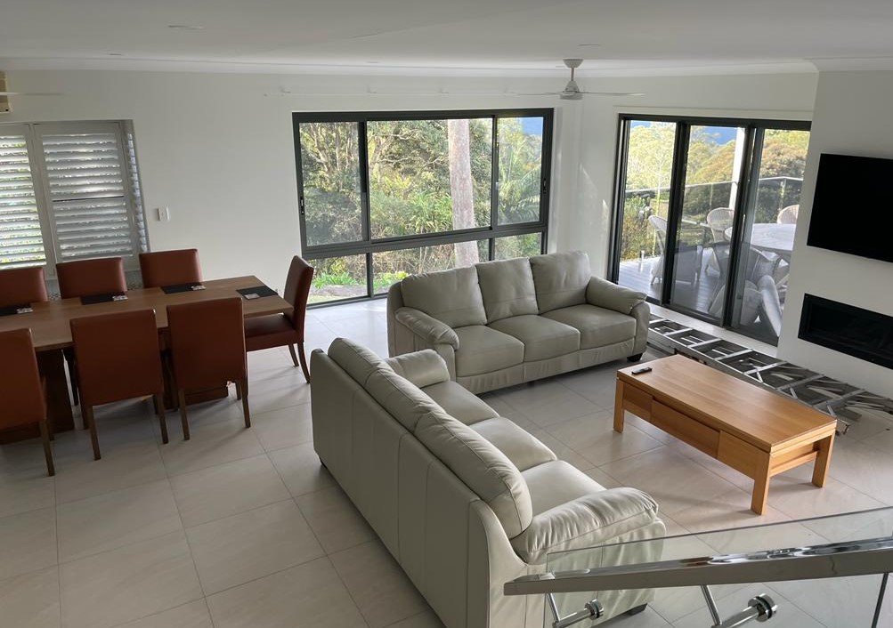 Central Estate | 49 Central Ave, Tamborine Mountain QLD 4272, Australia | Phone: 0432 035 385