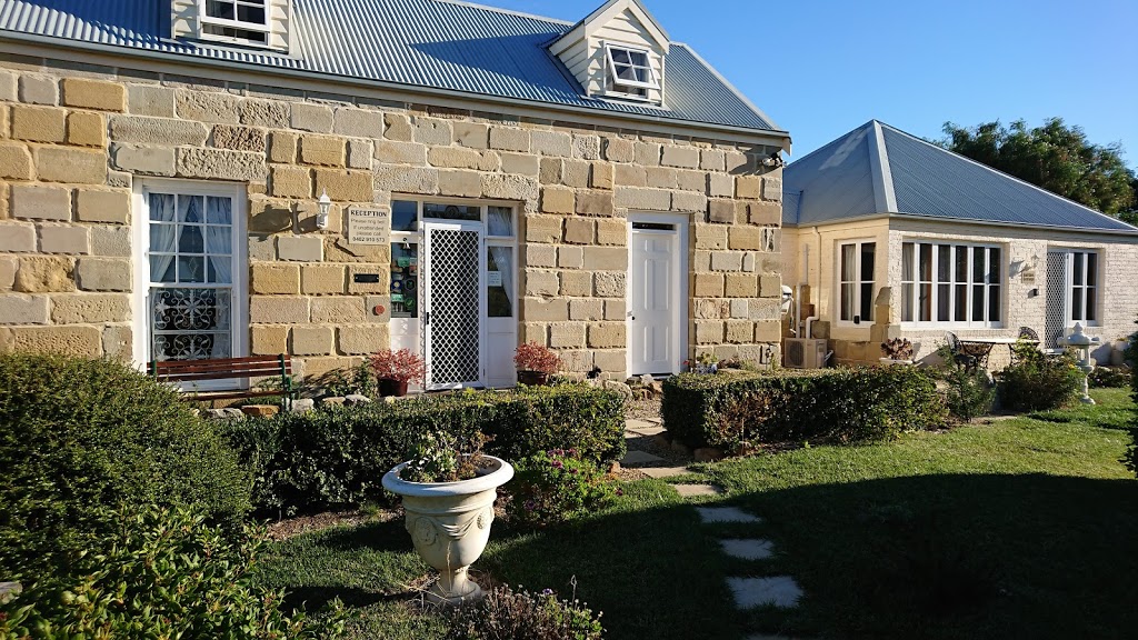 Mulberry Cottage B & B | lodging | 23A Franklin St, Richmond TAS 7025, Australia | 0362602664 OR +61 3 6260 2664