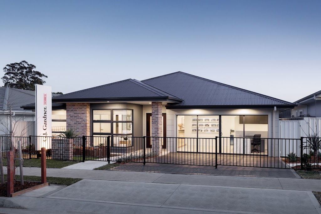 G.J. Gardner Homes - Shoalhaven Display (Hawkesbury Design) | 9 Casa CCT, South Nowra NSW 2541, Australia | Phone: (02) 4422 9400