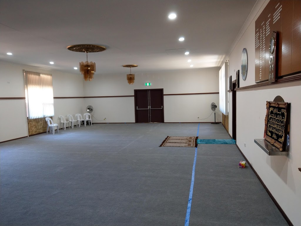 Marsden Park Masjid | 16 Wealtheasy St, Riverstone NSW 2765, Australia | Phone: 0411 081 624