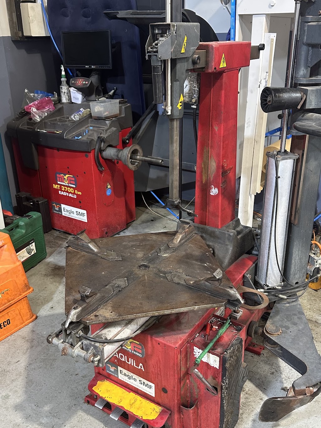 MLI AUTOMOTIVE | Unit 15/10-16 Sturt St, Smithfield NSW 2164, Australia | Phone: 0404 978 239