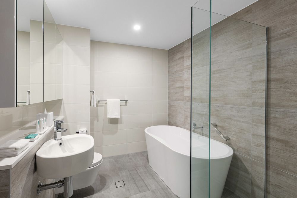 A Plus Tile | 13 Fairway Ave, Southport QLD 4215, Australia | Phone: 0478 888 743