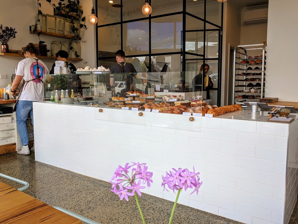 THAT PLACE Patisserie & Cafe | bakery | 110B Mt Pleasant Rd, Belmont VIC 3216, Australia