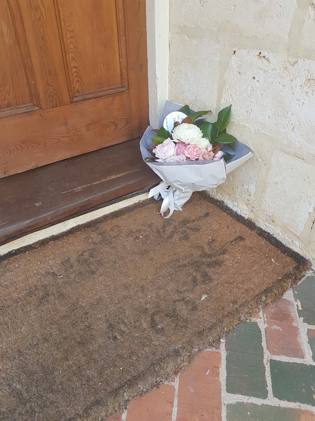 The Flower Hound | florist | 149 South Terrace, Fremantle WA 6160, Australia | 0439768444 OR +61 439 768 444