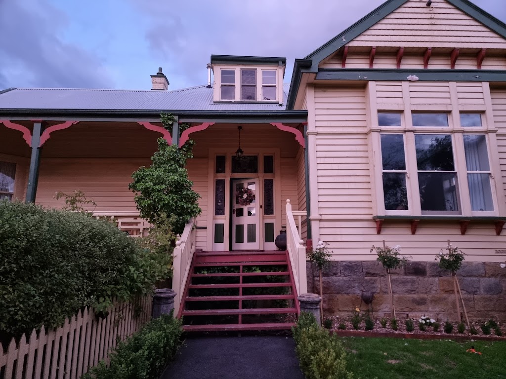 Clifton Homestead | 2 Louisa St, Ranelagh TAS 7109, Australia | Phone: 0497 222 028