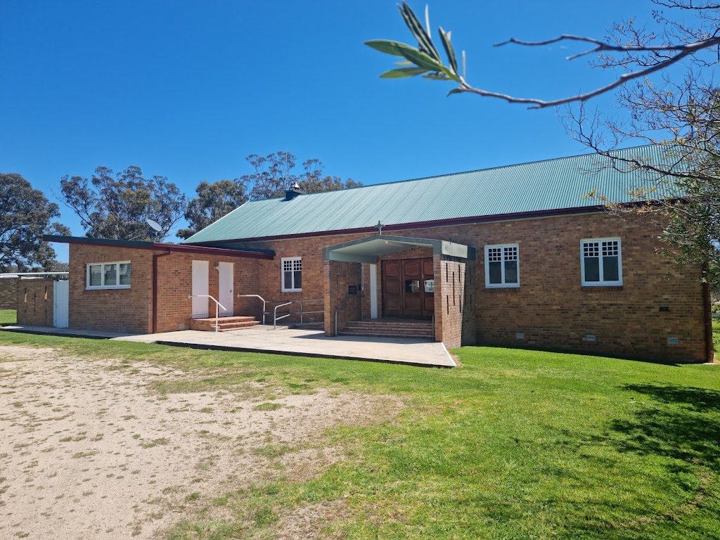 St. Marys Catholic Church, Wallangarra QLD | church | Cnr Glenlyon &, Rayleigh St, Wallangarra QLD 4383, Australia | 0746812157 OR +61 7 4681 2157