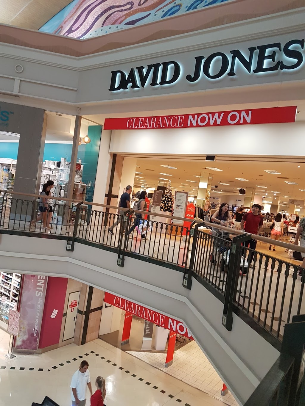 David Jones | department store | Karrinyup Shopping Centre, 200 Karrinyup Rd, Karrinyup WA 6018, Australia | 0892104600 OR +61 8 9210 4600