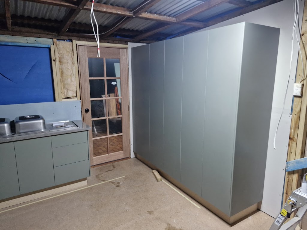 Phills Furniture | 51 Hampden Park Rd, Kelso NSW 2795, Australia | Phone: 0418 793 284