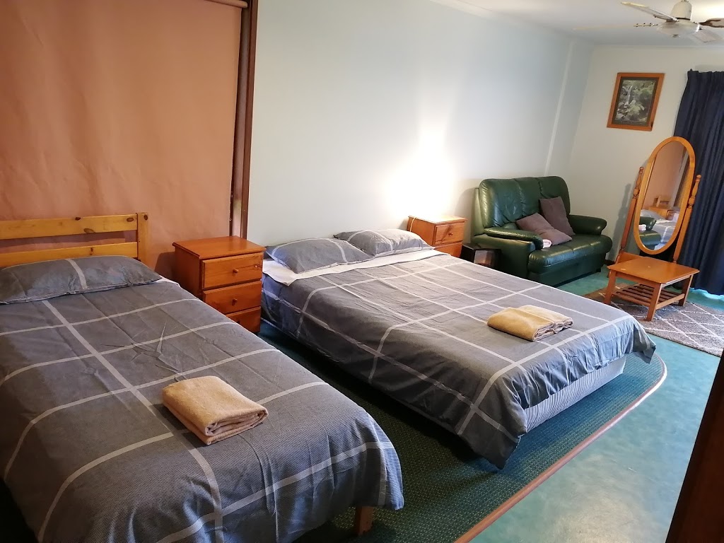 Seaview Holiday House | lodging | 223 Great Ocean Rd, Apollo Bay VIC 3233, Australia | 0432855496 OR +61 432 855 496
