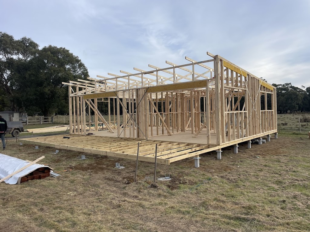 Macedon Ranges Carpentry Services | 14 Forest St, Woodend VIC 3442, Australia | Phone: 0407 097 622