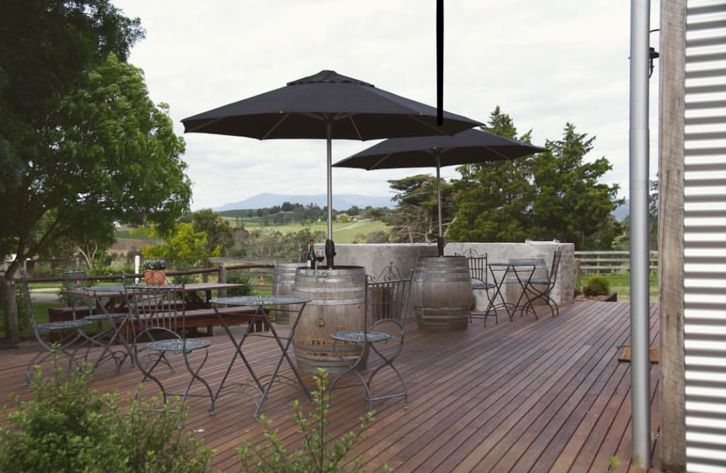 Oak Tree Vineyard | 19-21 Coldstream W Rd, Coldstream VIC 3770, Australia | Phone: 0408 350 686