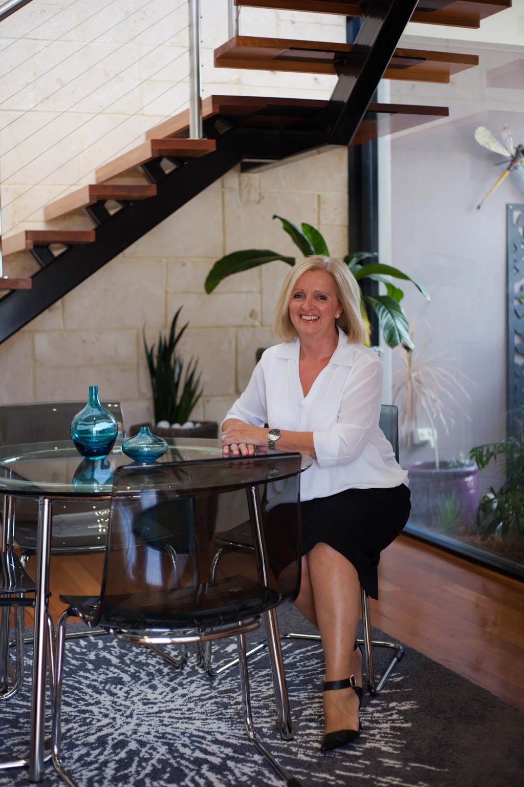 Sue Jones Exclusive Property Management | real estate agency | 17 Bantry Bend, Mindarie, Perth WA 6030, Australia | 0893058631 OR +61 8 9305 8631