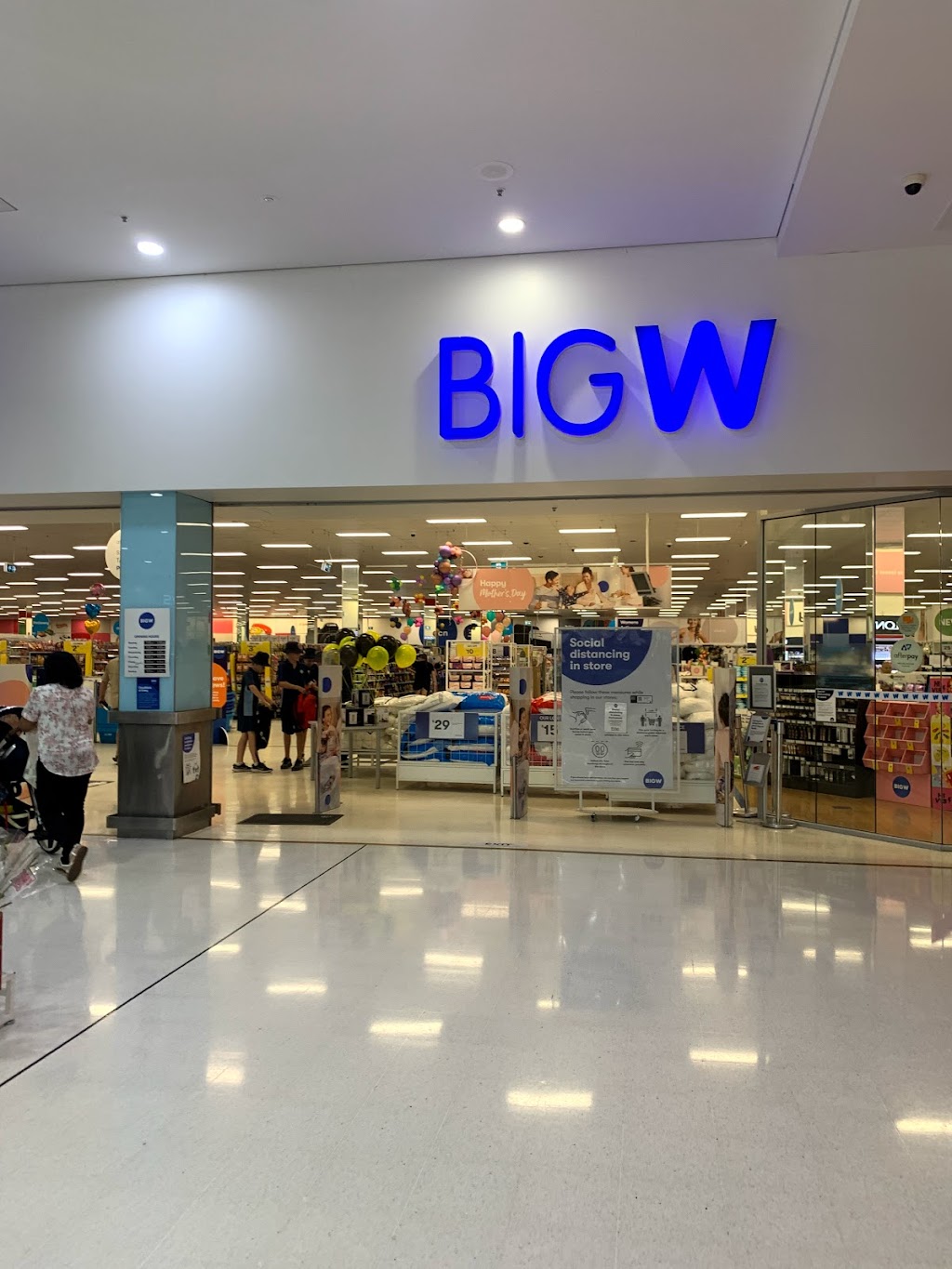 BIG W | department store | Ross River Rd, Kirwan QLD 4817, Australia | 0747553800 OR +61 7 4755 3800