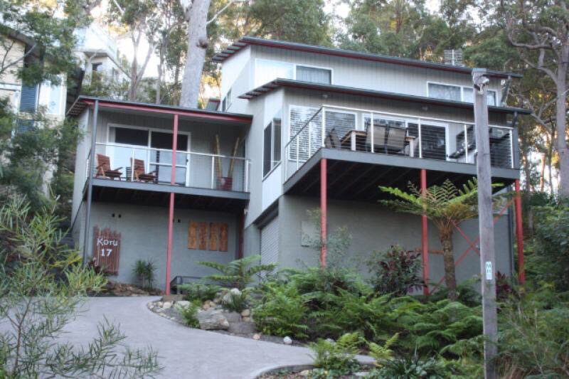 Koru Beach House | lodging | 17 Bayview Ave, Hyams Beach NSW 2540, Australia | 0244430242 OR +61 2 4443 0242
