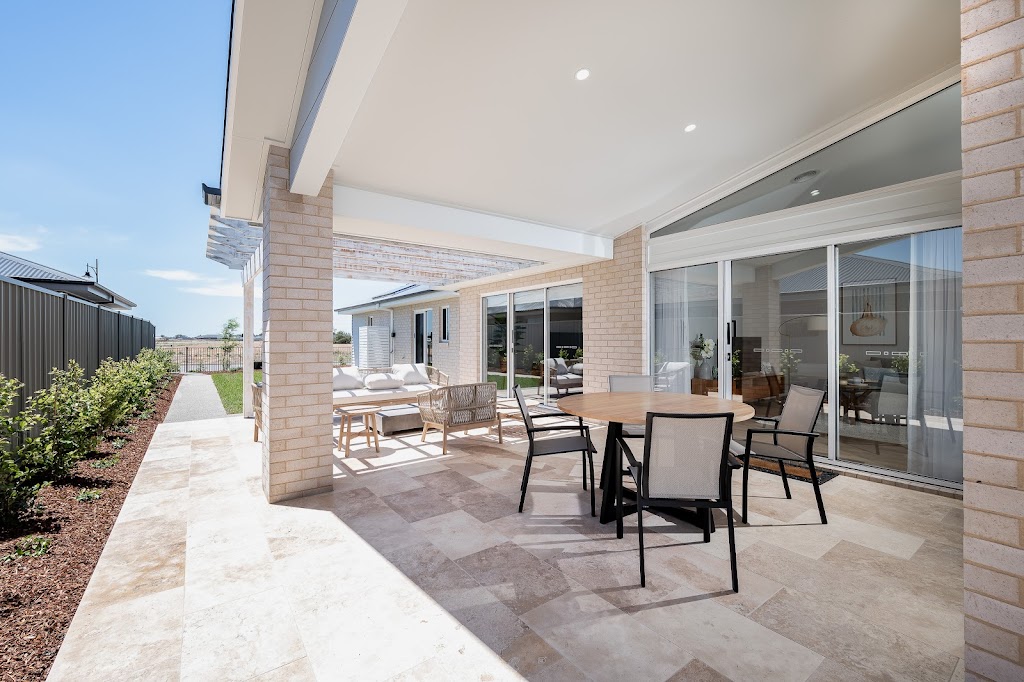 Cavalier Homes - Maldon & Parkdale Display Homes | 35 Sunbird Way, Kialla VIC 3631, Australia | Phone: 0456 387 903