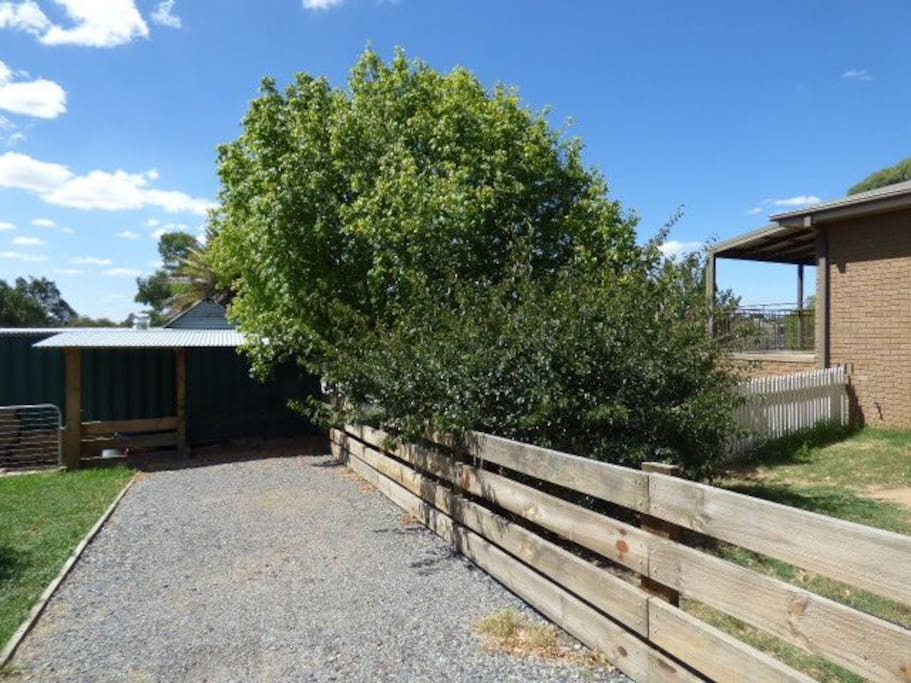 swift cottage | lodging | 139 Swift St, Harden NSW 2587, Australia | 0412712216 OR +61 412 712 216