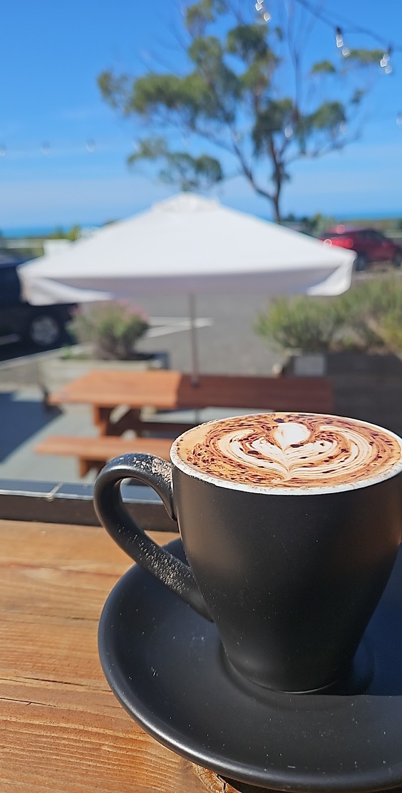 Coffee Buoy Kalimna | 1 Hotel Rd, Kalimna VIC 3909, Australia | Phone: 0421 751 713