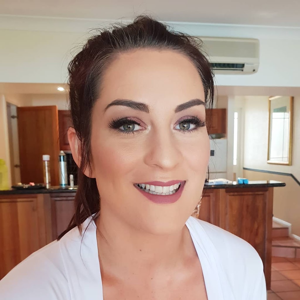 Tableland Bridal & Event Makeup | 10 Lavender Cres, Atherton QLD 4883, Australia | Phone: 0447 392 222