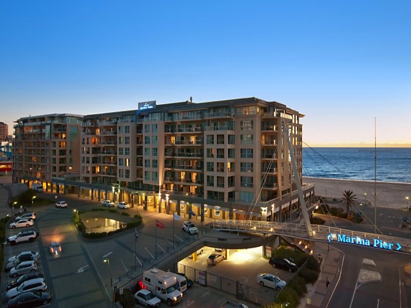 Glenelg Pier Hotel | lodging | 18 Holdfast Promenade, Glenelg, Adelaide SA 5045, Australia | 0883503188 OR +61 8 8350 3188