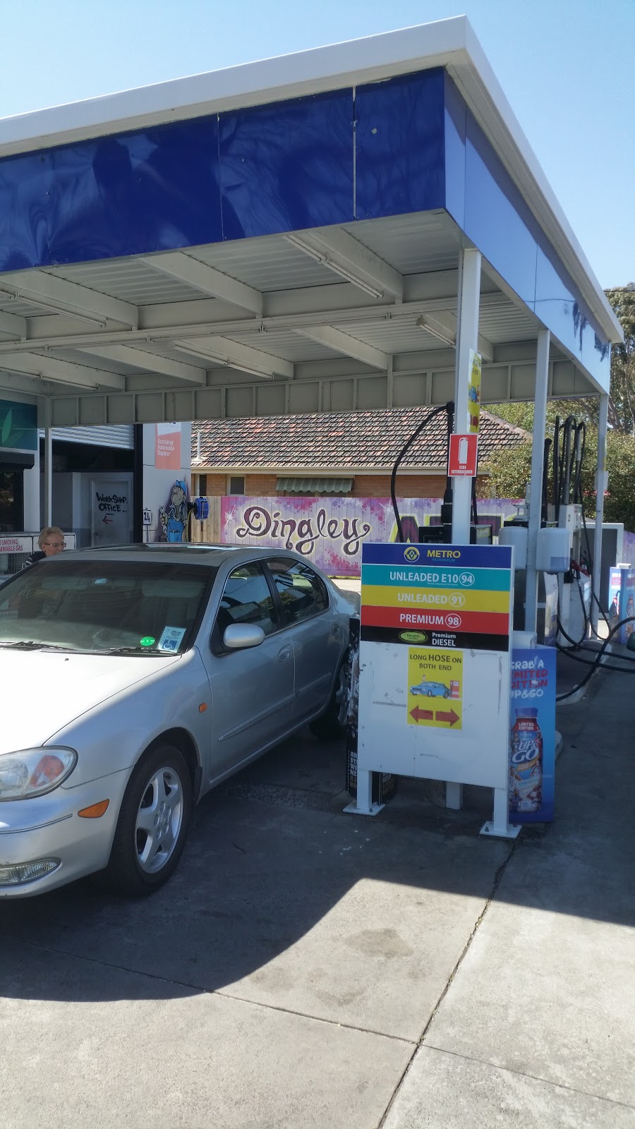 Metro Petroleum | gas station | 24 Marcus Rd, Dingley Village VIC 3172, Australia | 1300888800 OR +61 1300 888 800