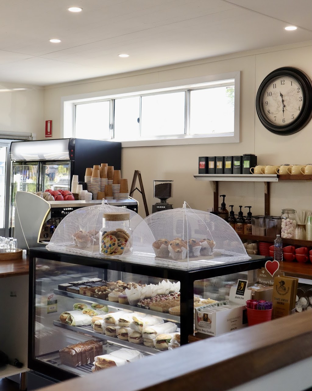 THE TRADING POST CAFE | 787 Pacific Hwy, Belmont South NSW 2280, Australia | Phone: (02) 4017 2522