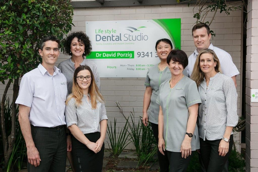 Lifestyle Dental Studio - Dr David Porzig | dentist | 139 Weaponess Rd, Wembley Downs WA 6019, Australia | 0893413331 OR +61 8 9341 3331