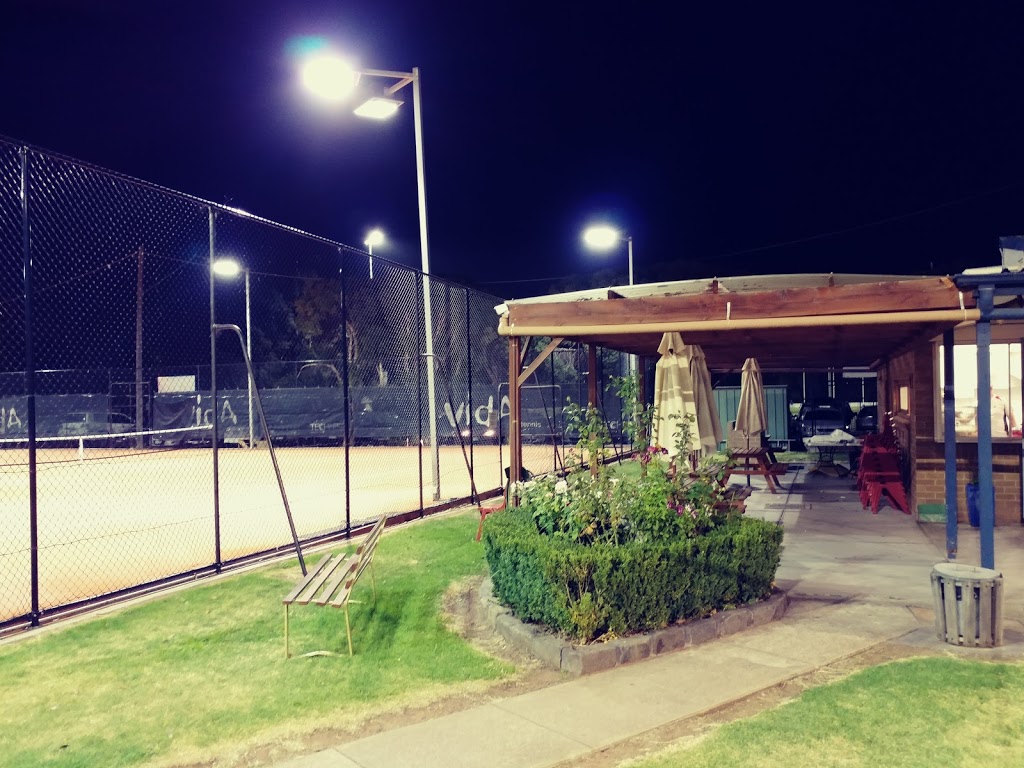 Vida Tennis Essendon Tennis Club | Clifton Reserve, Batman St, Essendon VIC 3040, Australia | Phone: 0422 240 269