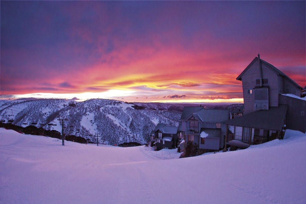 Hotham Heights Chalets | lodging | Great Alpine Road, Hotham Heights VIC 3741, Australia | 1800468426 OR +61 1800 468 426